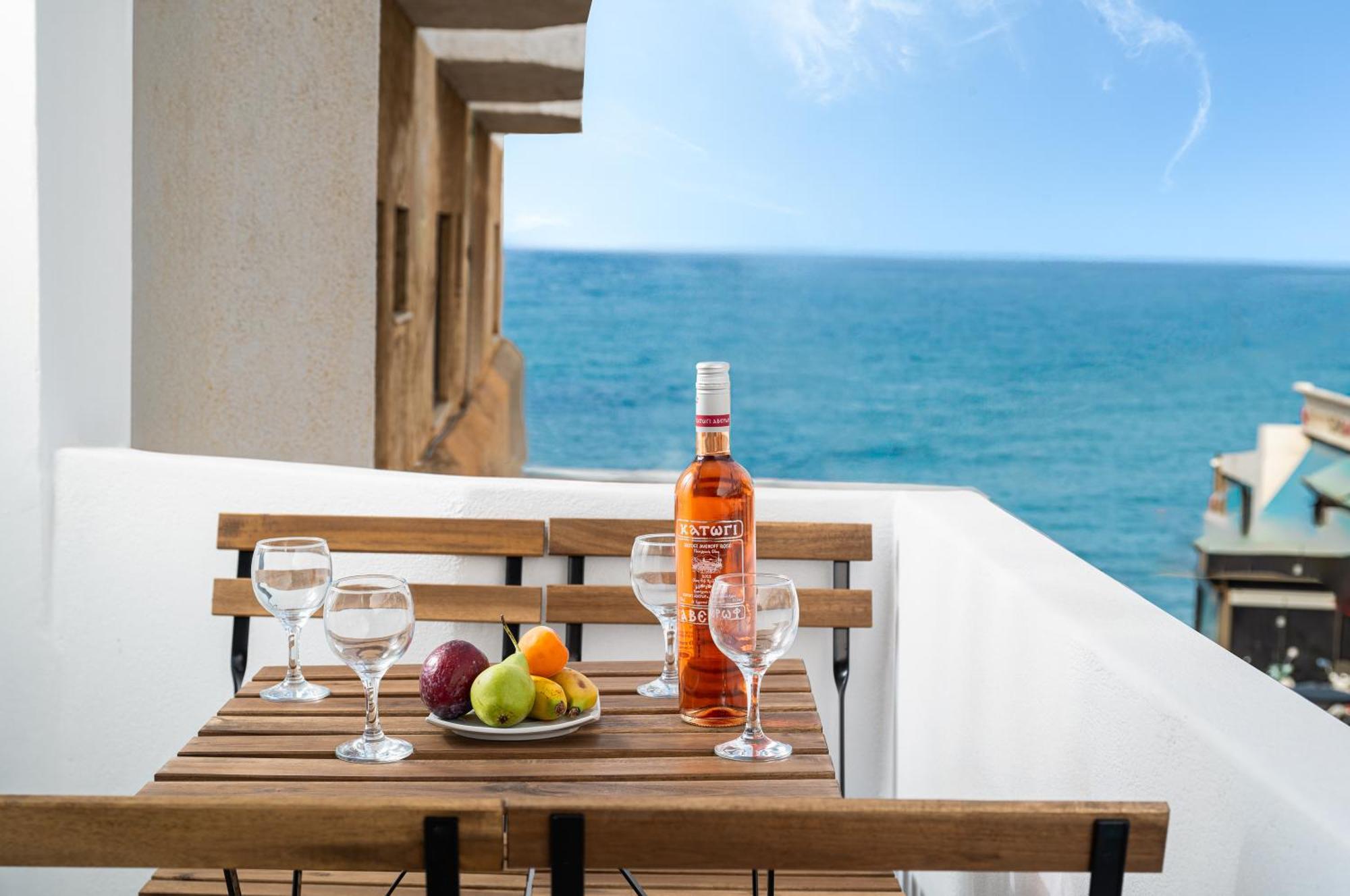 Makas Suites Hersonissos  Exterior photo