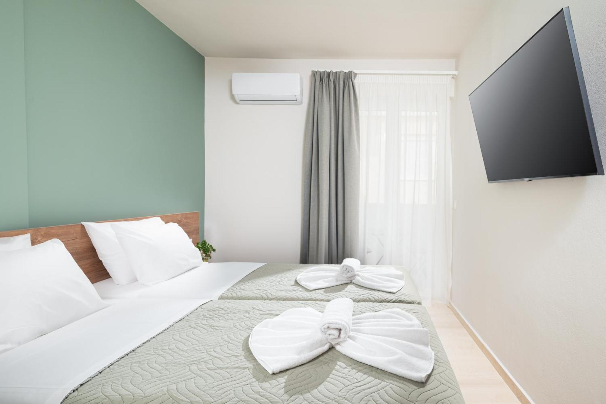 Makas Suites Hersonissos  Exterior photo