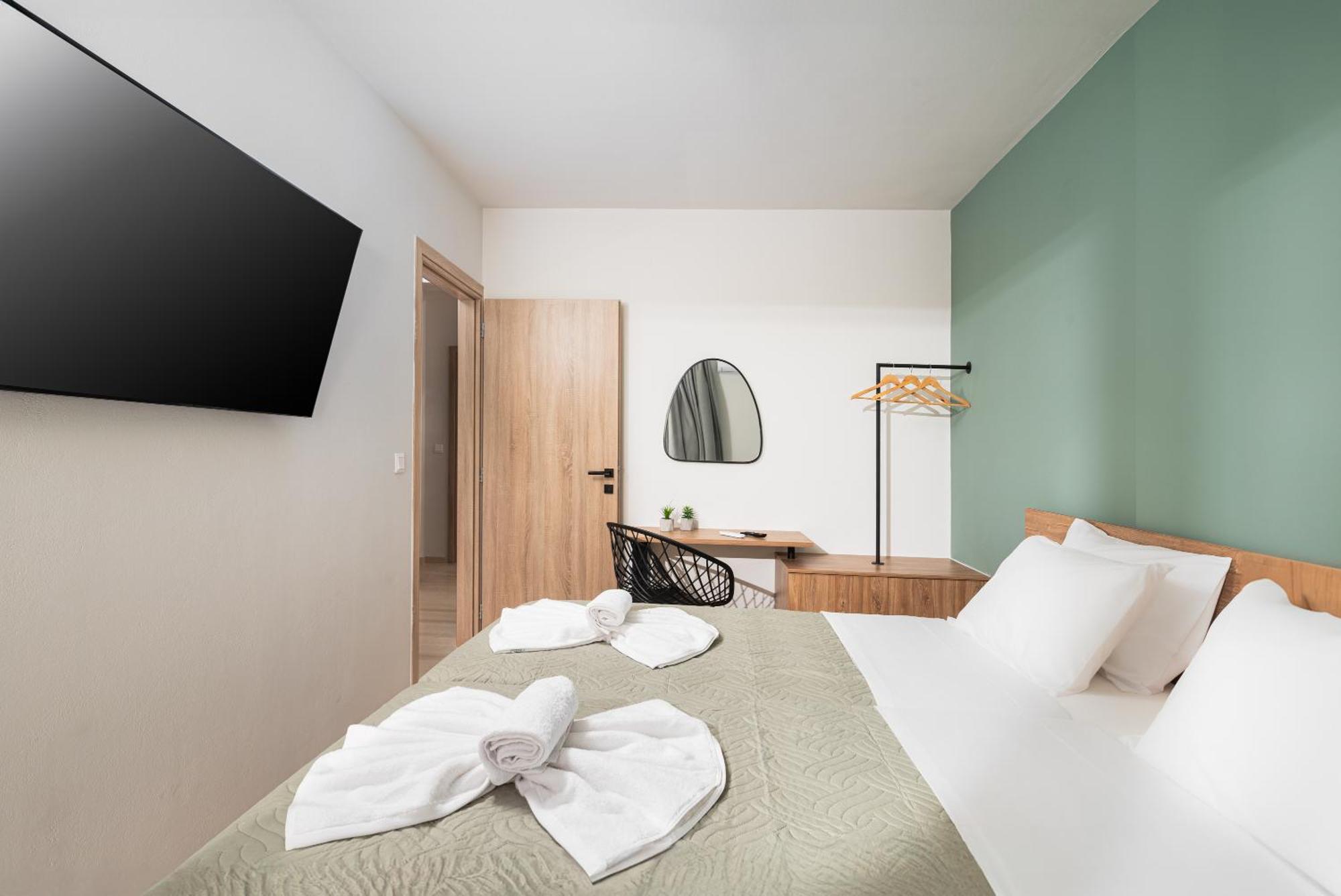 Makas Suites Hersonissos  Exterior photo